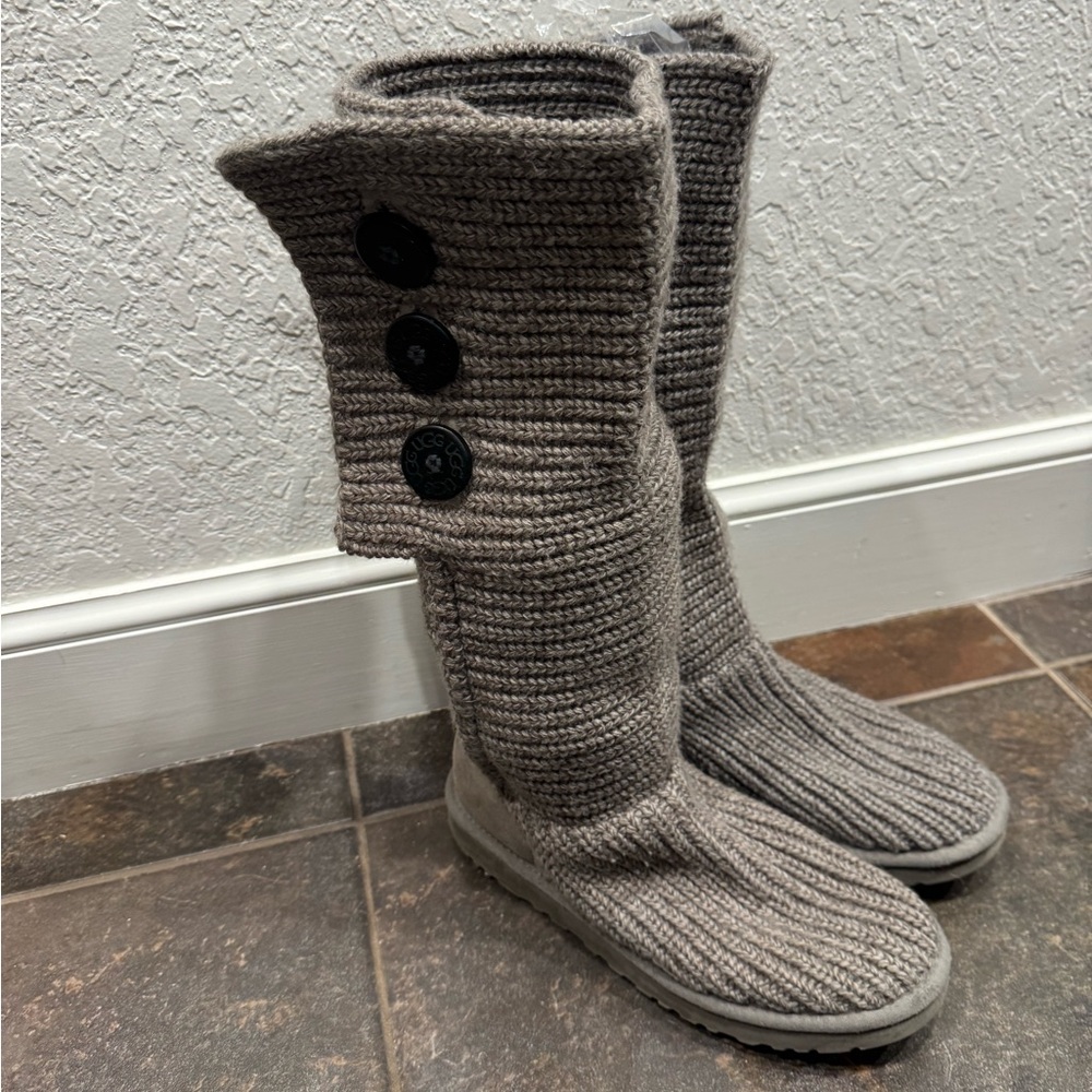Ugg Knit Button-Accent Tall Boots sz 8
